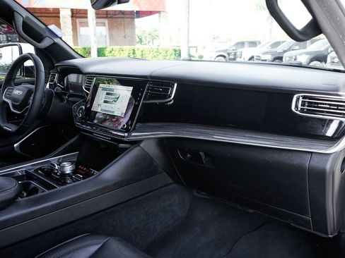 Used 2022 Jeep Wagoneer Series III w/ Rear Seat Video Group 1 image 42