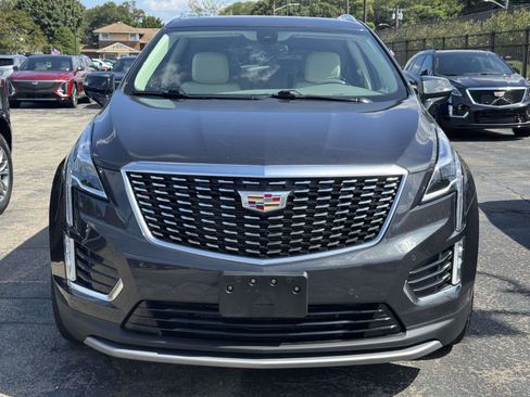 Certified 2022 Cadillac XT5 Premium Luxury image 2