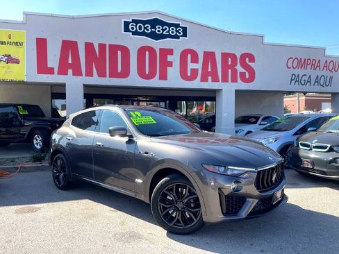 Used 2019 Maserati Levante S GranSport image 53