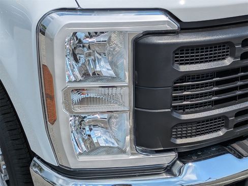 New 2026 Ford F350 XL w/ 360-Degree Camera Package image 9