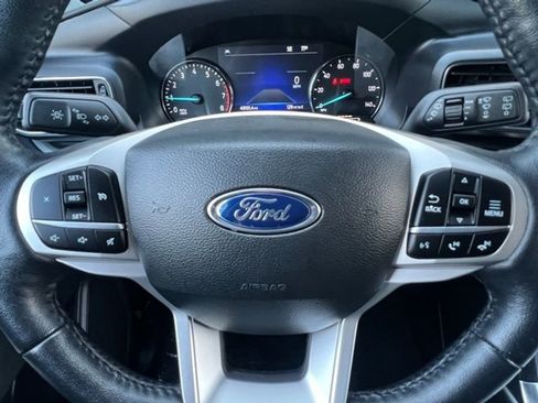 Used 2023 Ford Explorer XLT w/ Equipment Group 202A image 27
