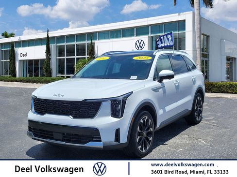 Used 2025 Kia Sorento SX FWD image 1