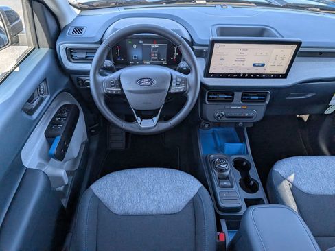 New 2026 Ford Maverick XLT w/ XLT Luxury Package FWD image 8