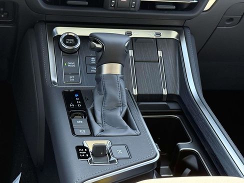 New 2026 Lexus GX 550 image 15