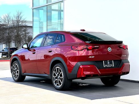Certified 2025 BMW X2 xDrive28i image 7