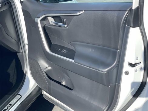 Used 2024 Toyota RAV4 XLE Premium image 32