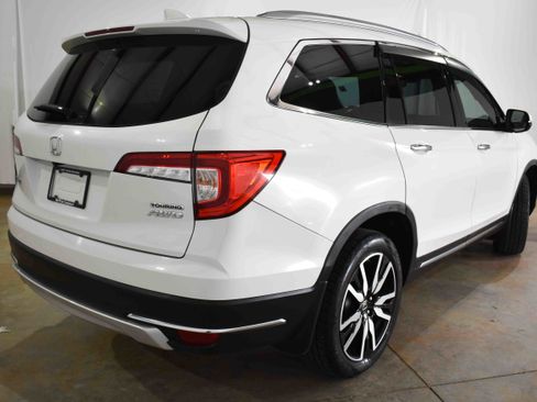 Used 2020 Honda Pilot Touring image 9
