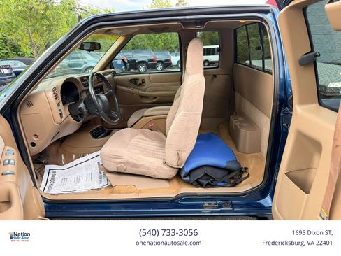 Used 2000 Chevrolet S10 Pickup 4x4 Extended Cab w/ Preferred Equipment Group image 12