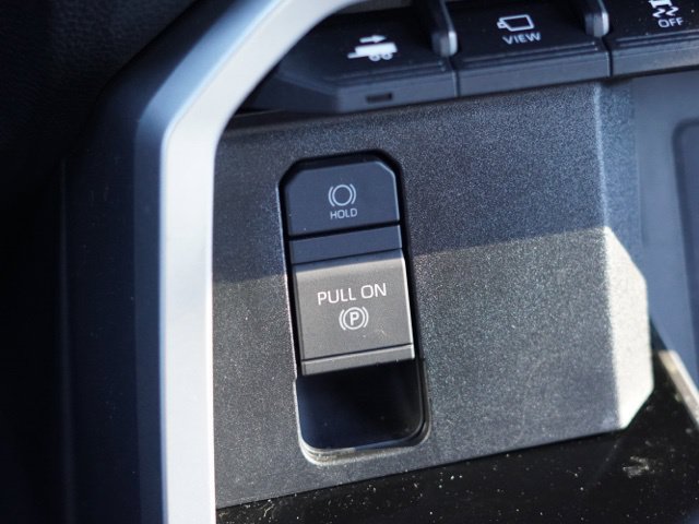 Used 2023 Toyota Tundra Platinum w/ Advanced Package AWD/4WD image 32