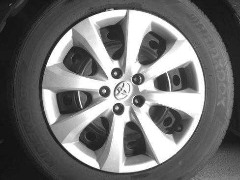 Used 2025 Toyota Corolla LE FWD image 15