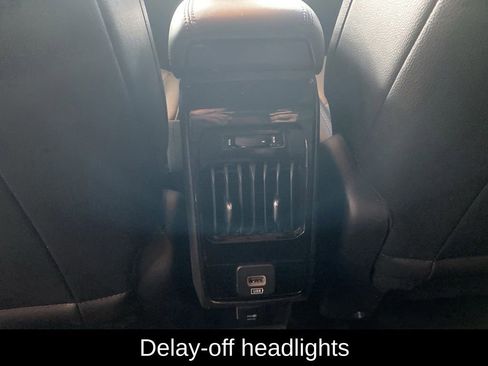 Used 2025 Jeep Compass Limited AWD/4WD image 12
