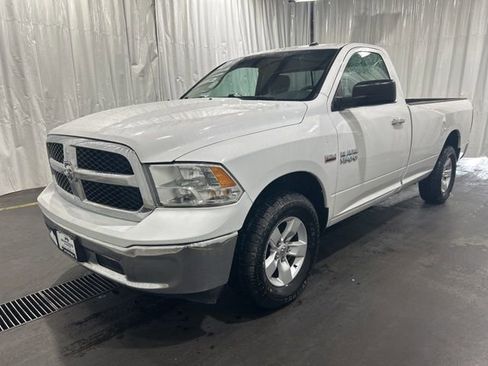 Used 2018 RAM 1500 Classic SLT AWD/4WD image 20