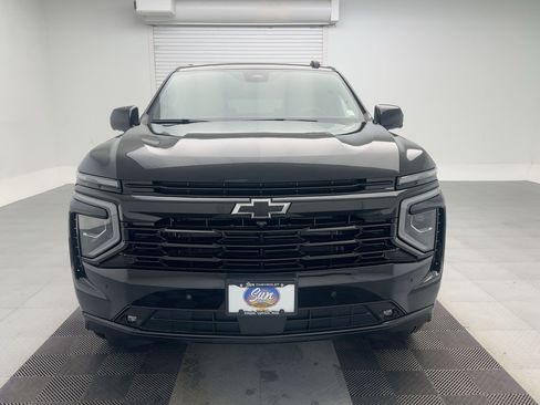 New 2026 Chevrolet Suburban RST image 6