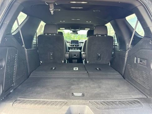 Used 2023 Chevrolet Tahoe LT w/ Luxury Package AWD/4WD image 35