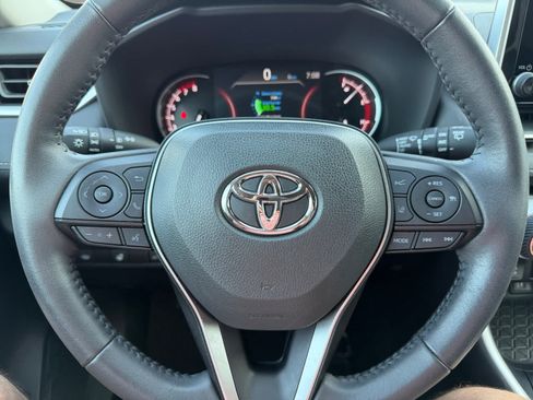 Used 2025 Toyota RAV4 XLE Premium w/ Weather Package AWD/4WD image 13