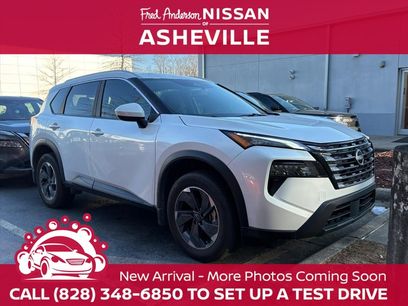 Used 2025 Nissan Rogue SV w/ SV Premium Package