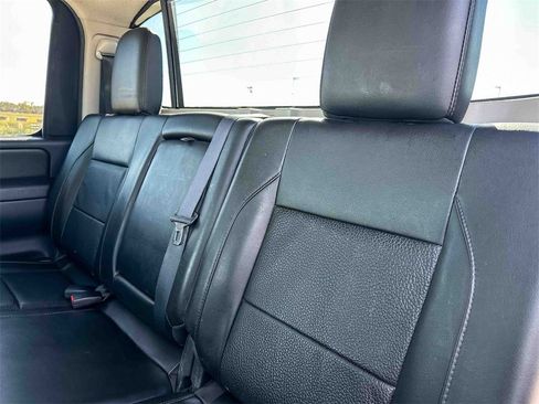 Used 2014 Nissan Titan SL image 19