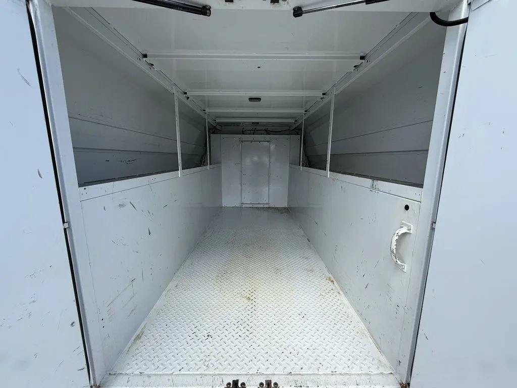 Used 2021 Chevrolet Express 3500 w/ Power Convenience Package RWD image 8