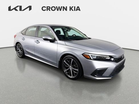 Used 2023 Honda Civic Touring image 4