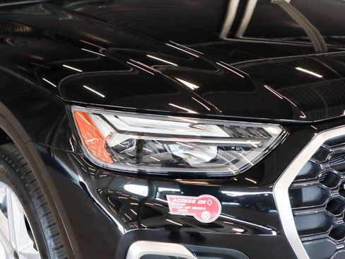 Used 2024 Audi Q5 e Premium w/ Convenience Package AWD/4WD image 28
