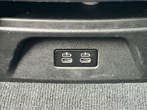 Used 2024 BMW X3 sDrive30i w/ Premium Package RWD image 5