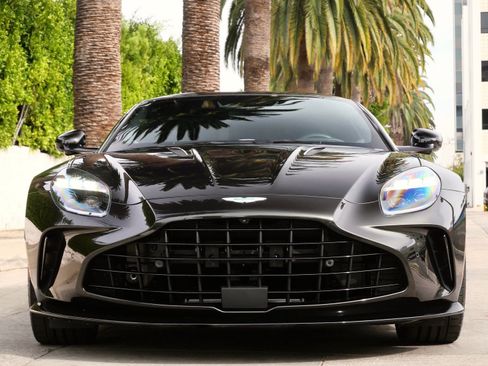 Used 2025 Aston Martin V8 Vantage image 7