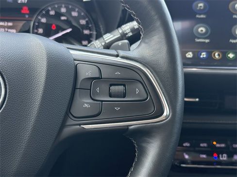 Used 2023 Buick Envision Essence image 23