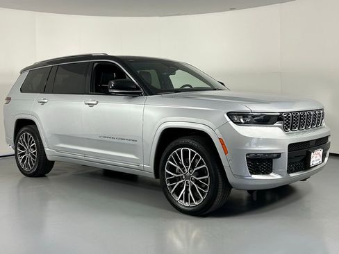 Used 2021 Jeep Grand Cherokee L Summit image 1