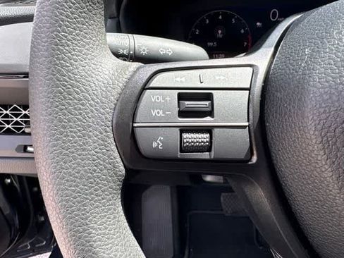 Used 2025 Honda Accord LX image 12