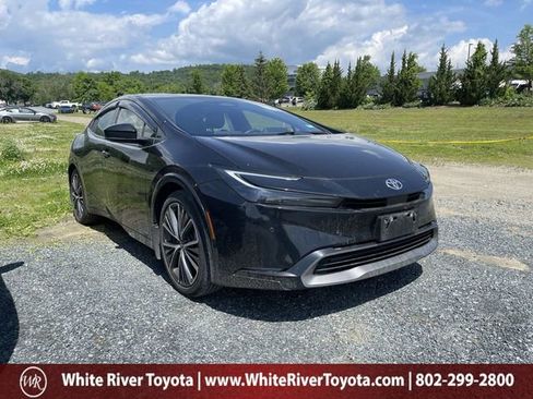 Used 2023 Toyota Prius XLE AWD/4WD image 1