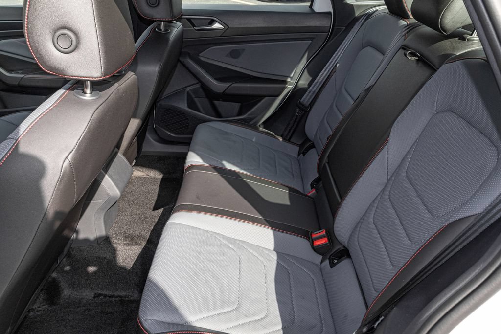 Certified 2025 Volkswagen Jetta GLI Autobahn FWD image 28