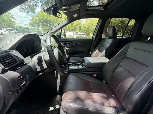Used 2024 Honda Ridgeline Black Edition image 10