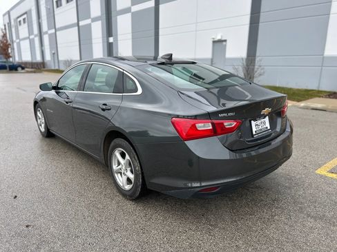 Used 2018 Chevrolet Malibu LS image 3