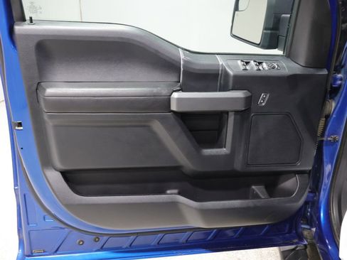 Used 2018 Ford F150 XLT w/ Equipment Group 302A Luxury AWD/4WD image 13