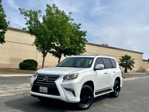 Used 2014 Lexus GX 460 Luxury image 1