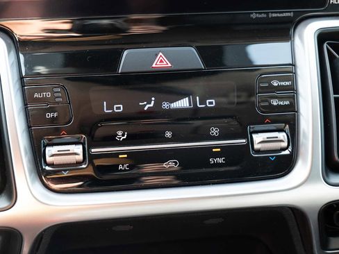 Certified 2022 Kia Sorento S image 17