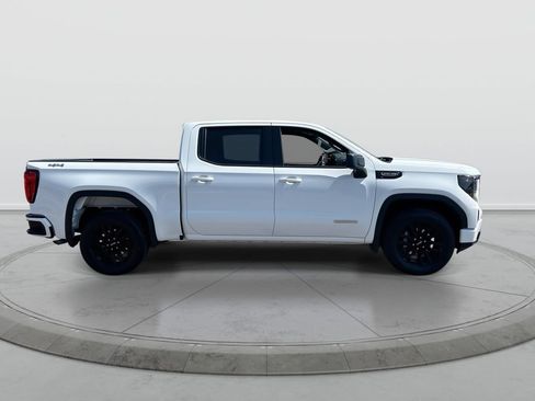 Used 2025 GMC Sierra 1500 Elevation AWD/4WD image 9