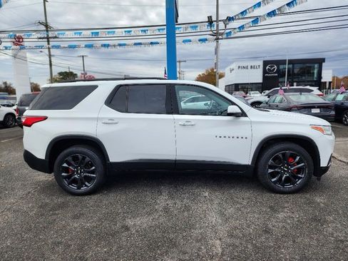 Used 2021 Chevrolet Traverse RS w/ LPO, Floor Liner Package image 6