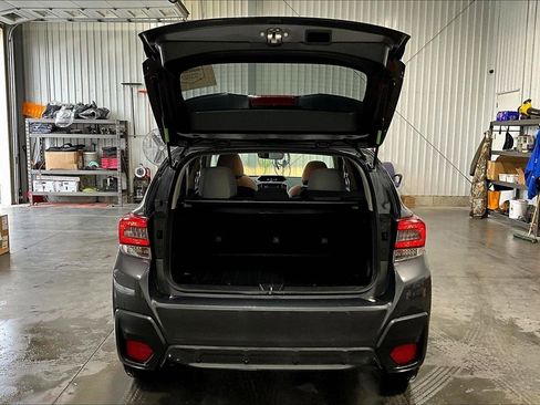 Used 2023 Subaru Crosstrek 2.0i Premium AWD/4WD image 17