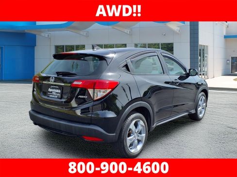 Certified 2022 Honda HR-V LX image 3