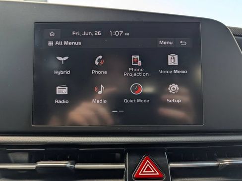Used 2023 Kia Niro LX FWD image 26