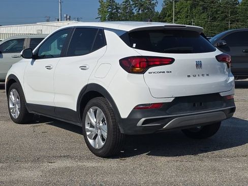 Used 2024 Buick Encore GX Preferred FWD image 3