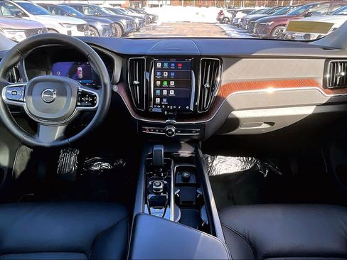 Used 2023 Volvo XC60 B5 Plus w/ Climate Package image 15
