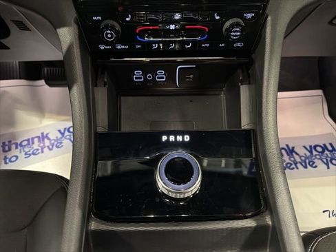 Used 2023 Jeep Grand Cherokee Altitude image 22