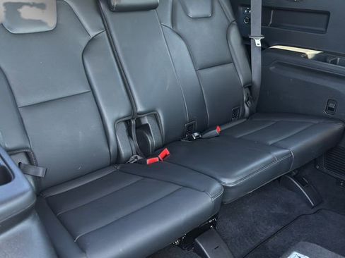 Used 2024 Kia Telluride S FWD image 14