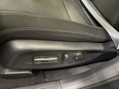 Certified 2023 Honda CR-V EX image 12