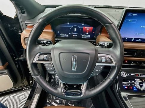 Used 2022 Lincoln Nautilus Reserve w/ Equipment Group 202A AWD/4WD image 11