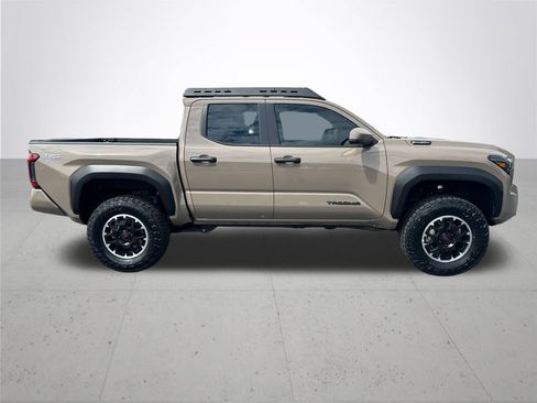 Used 2026 Toyota Tacoma TRD Off-Road AWD/4WD image 6