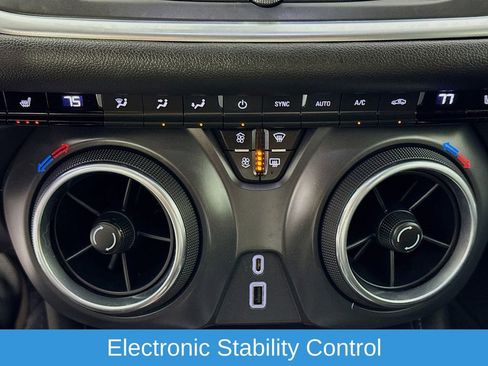 Used 2020 Chevrolet Blazer LT image 19