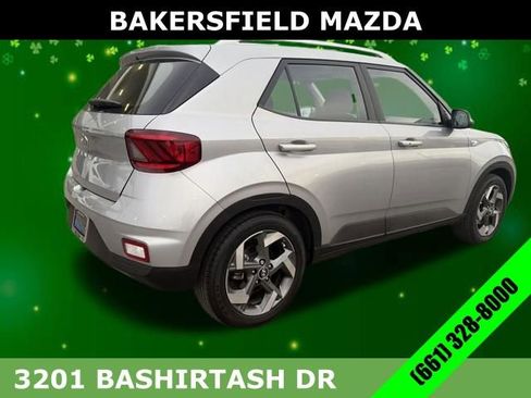 Used 2025 Hyundai Venue SEL image 5